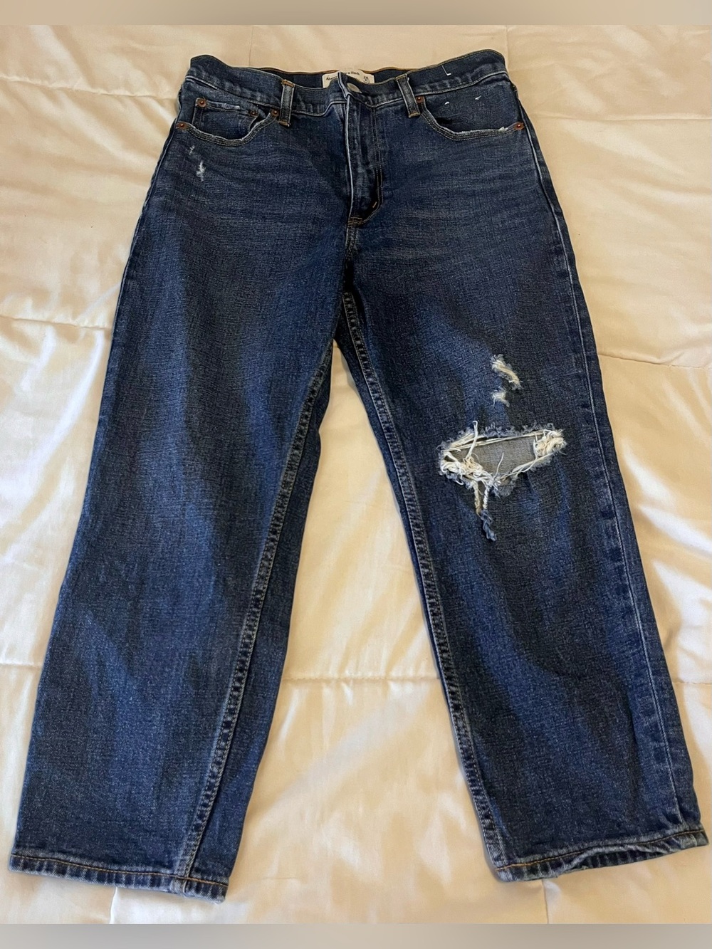Abercrombie & Fitch The Mom High Rise Dark Wash Jeans size 28/6 extra short
